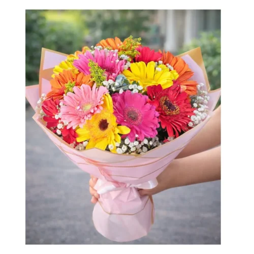 Bouquet multicolor de gerberas frescas.